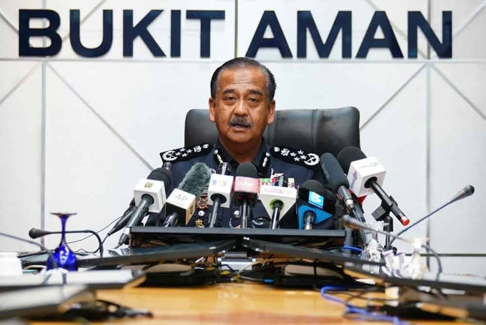 Papagomoவைக் கைது செய்ய வில்லை.