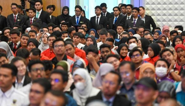 பொதுப் பல்கலைக்கழகங்களில் 81 சதவிகிதம் பூமி புத்ராக்கள்