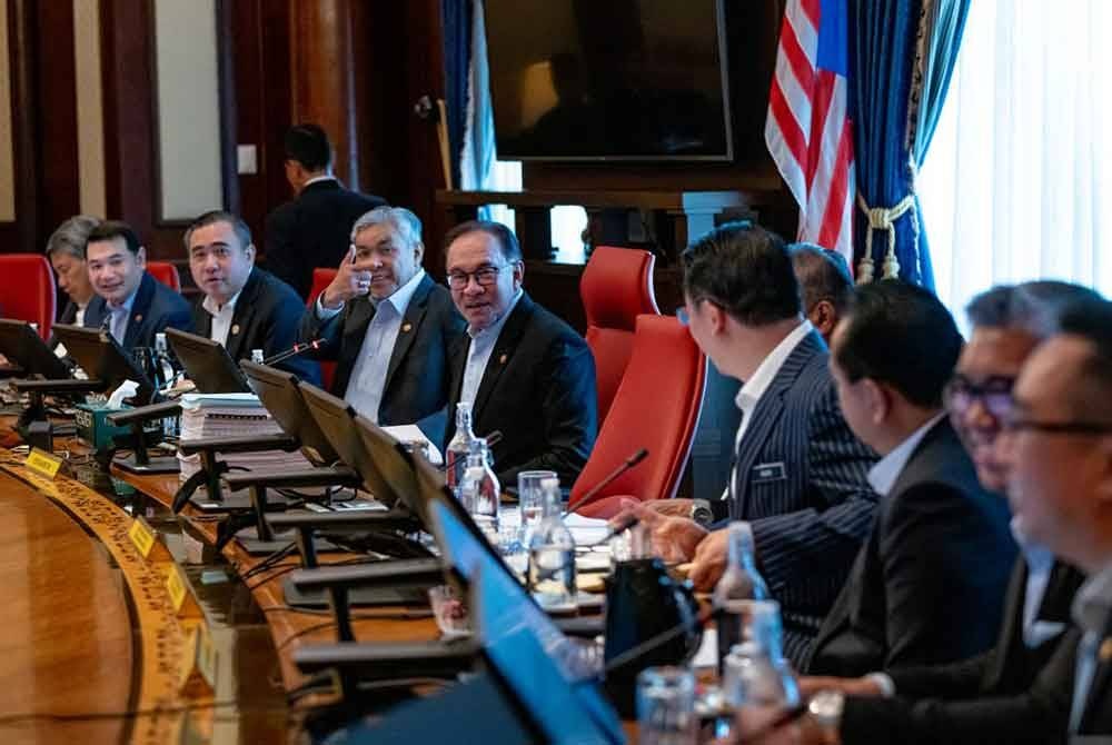 அமைச்சரவைக் கூட்டத்தில் புதிய முகங்கள் !