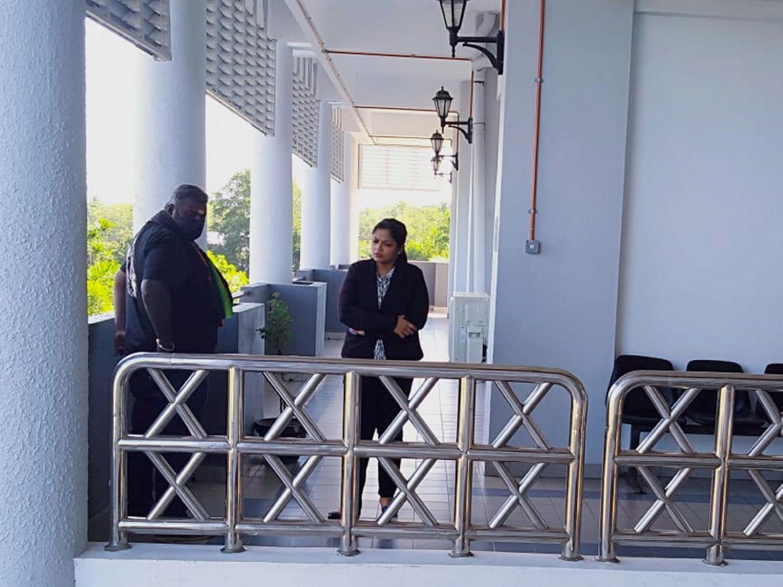 குற்றச்சாட்டை மறுத்தார் லாரி ஓட்டுநர்