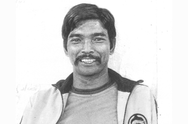 முன்னாள் கால்பந்தாட்ட தேசிய வீரர் காலமானார்