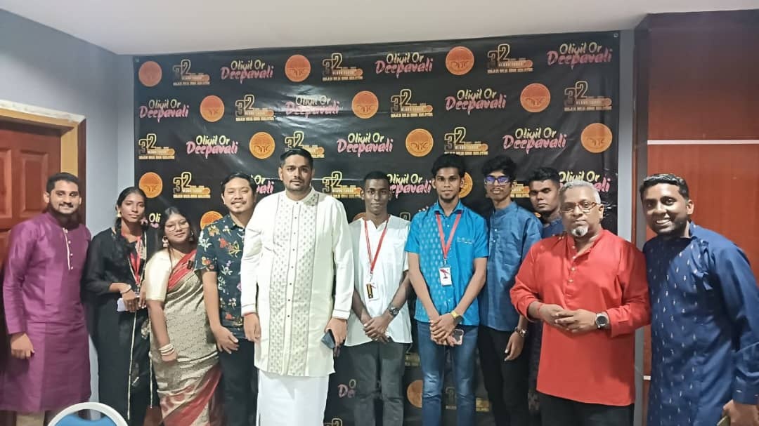 எம்.ஐ.ஓய்.சி. இளைஞர் இயக்கத்தின் தீபாவளி பொது உபசரிப்பு