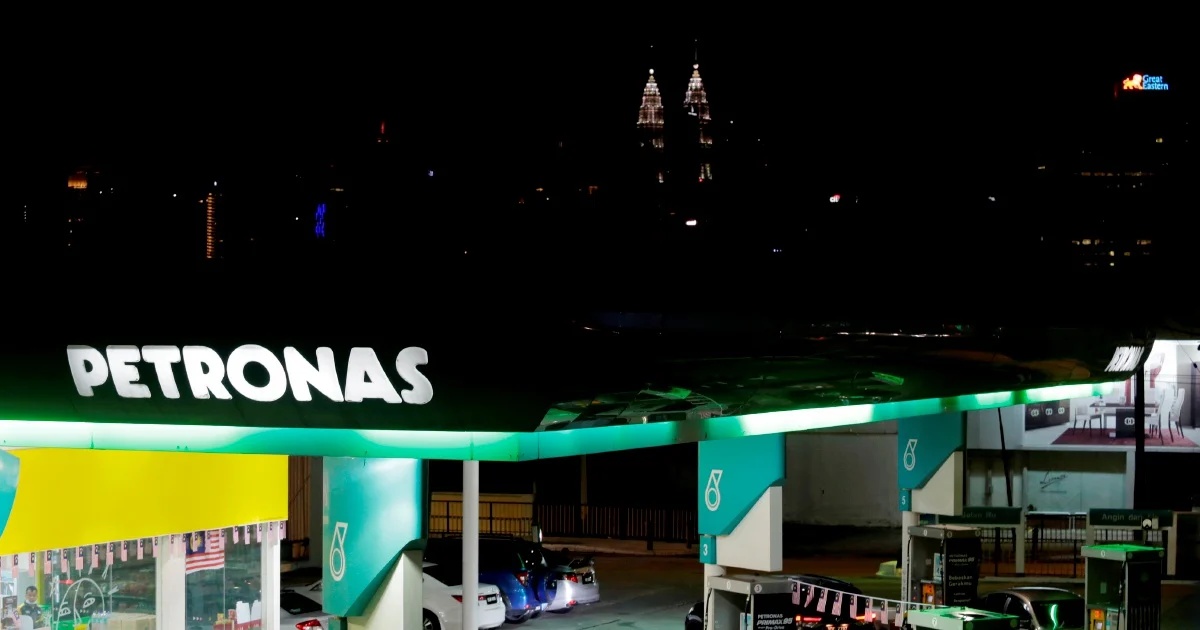 நாடு தழுவிய நிலையில் எண்ணெய் பற்றாக்குறை