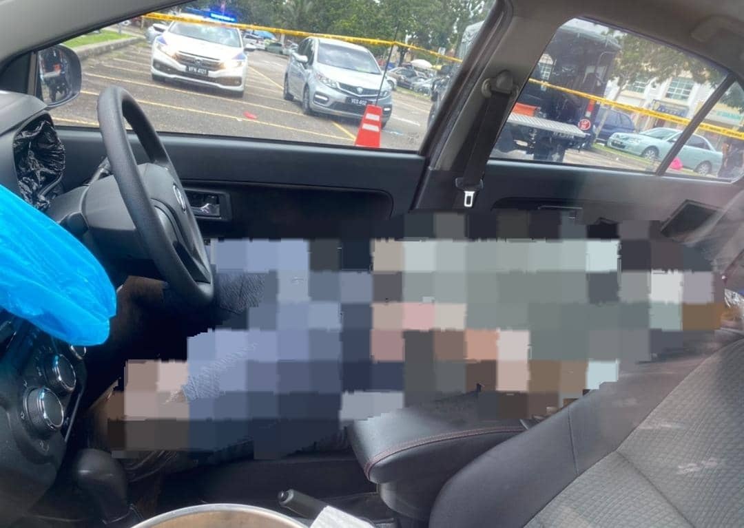 காருக்குள் சடலம், ஐந்து நாட்களுக்கு முன்பு இறந்து இருக்கலாம்