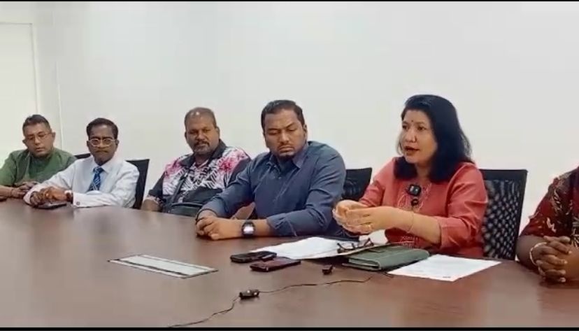 கோயில் விவகாரத்தில் தனிப்பட்ட முறையில் தரம் தாழ்த்தி பேசுவதை நிறுத்துவீர்டத்தோஸ்ரீ சரவணனுக்கு துணை அமைச்சர் சரஸ்வதி கந்தசாமி எச்சரிக்கை