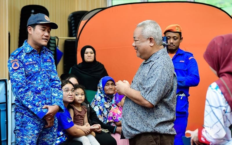 17 பூர்வக் குடிமக்கள் இடமாற்றம் செய்யப்படுவர்