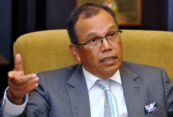 முன்னாள் தலைமை நீதிபதி வழக்கறிஞராக மாறினார்