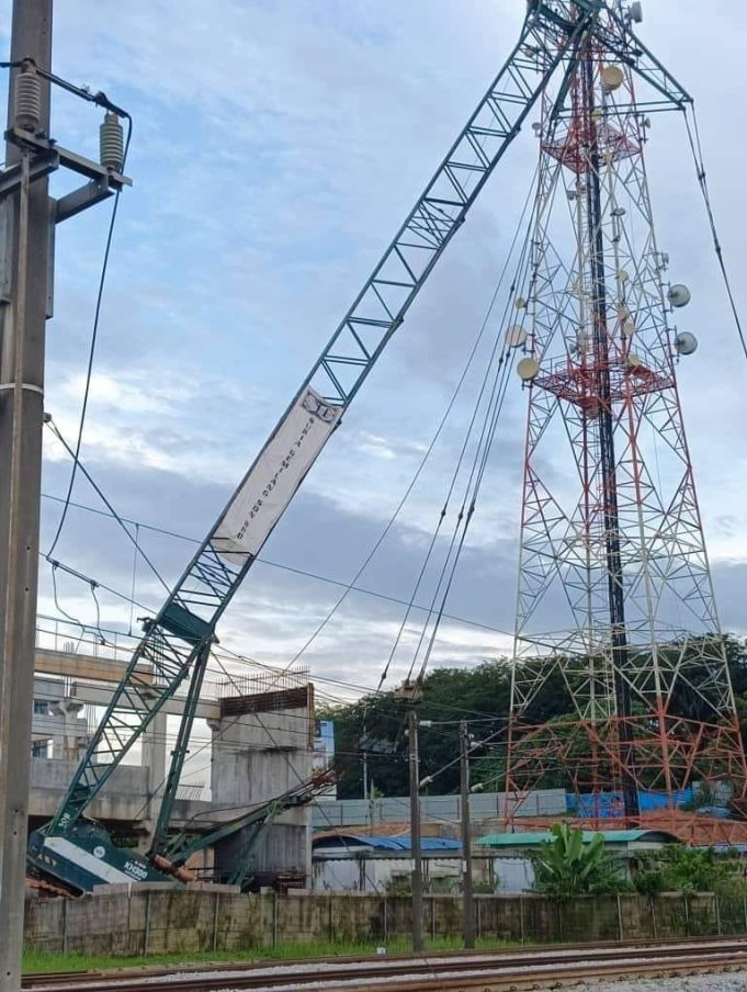 டவர் கிரேன் நிறுவனத்திற்கு எச்சரிக்கை விடுக்க வேண்டும்