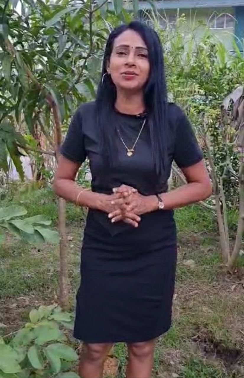 உடல் மொழியால் வசீகரிக்கும் மகாலெட்சுமி