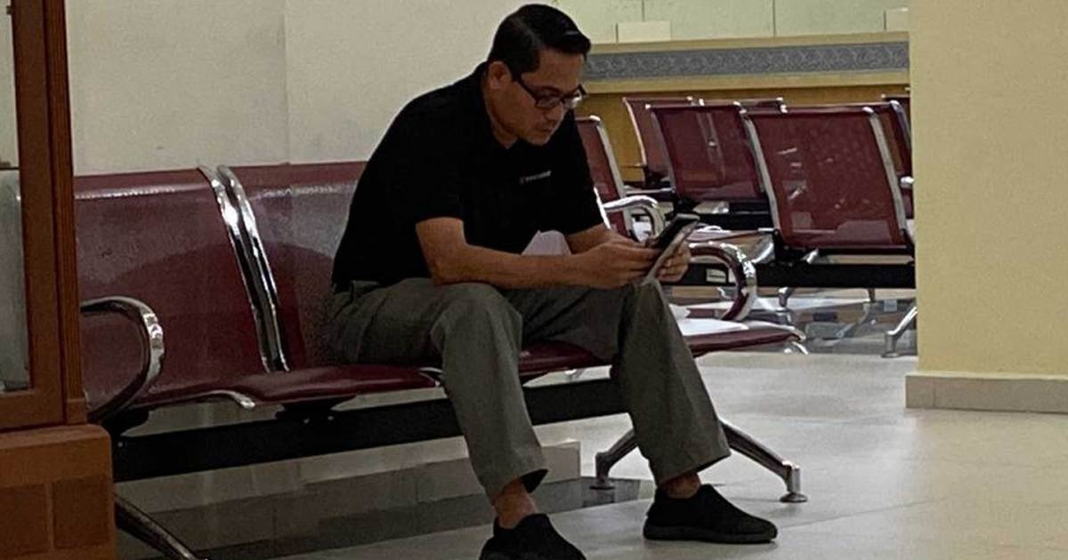 ஆசிரியருக்கு 5,800 வெள்ளி அபராதம்