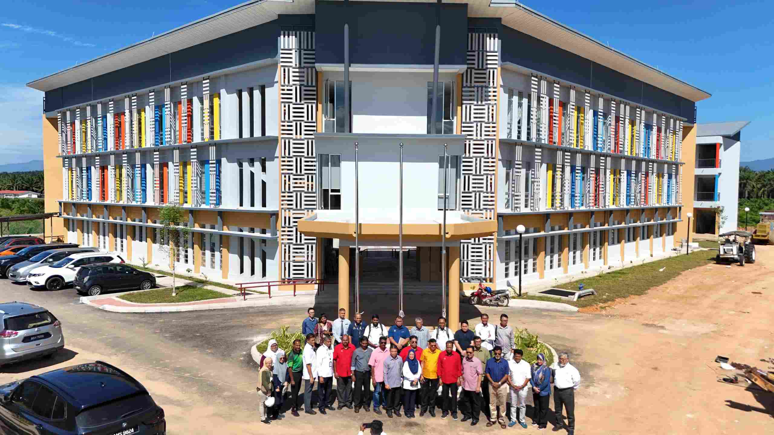 530 ஆவது தமிழ்ப்பள்ளியாக ஹீவூட் தமிழ்ப்பள்ளி திகழ்கிறது