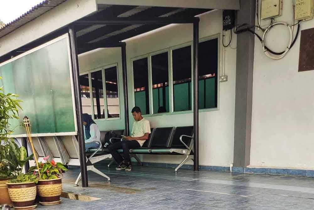 25 ஆயிரம் வெள்ளி மறைத்து வைத்தவருக்கு அபராதம்