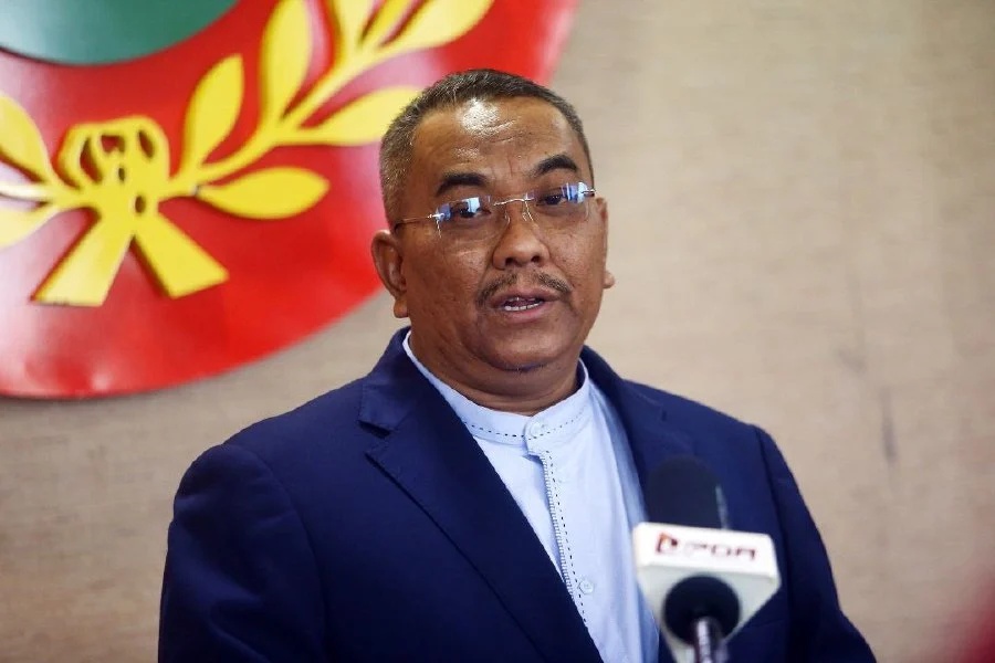 ஊழல் தடுப்பு ஆணைய தலைமையத்தில் கெடா மந்திரி பெசார் முகமட் சனூசி