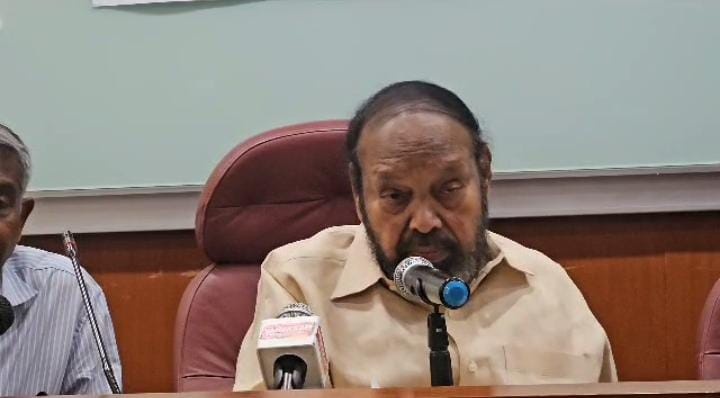 பத்துமலைத் திருத்தலத்தில் மின்படிகள் மற்றும் பொது மண்டபம்