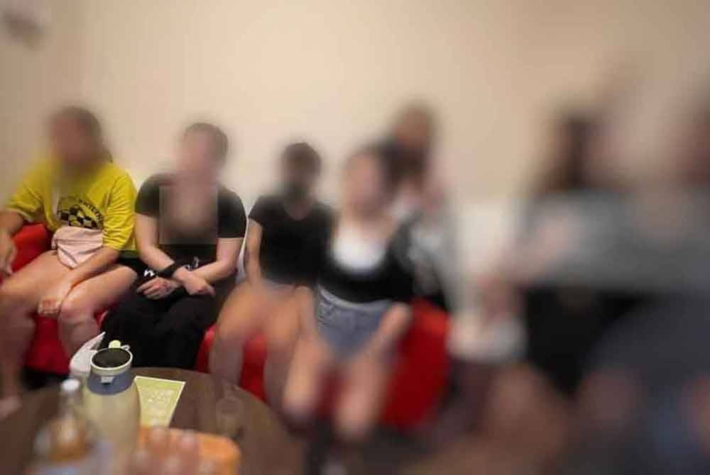 7 வெளிநாட்டுப் பெண்கள் கைது