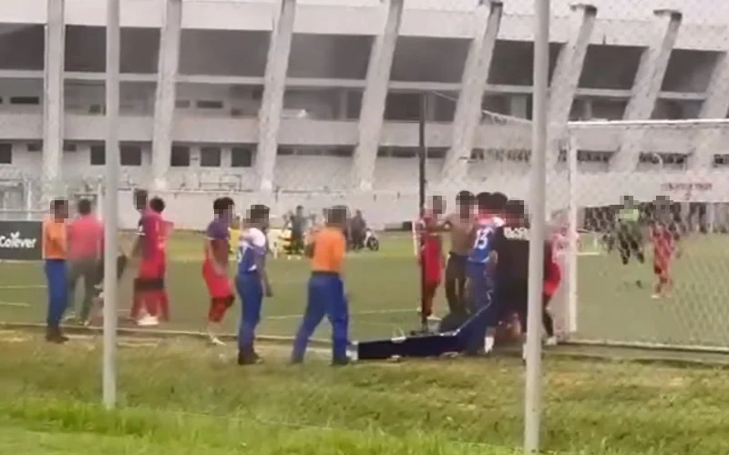 சண்டையிட்டவர்களில் ஒருவர் அரசு ஊழியர்