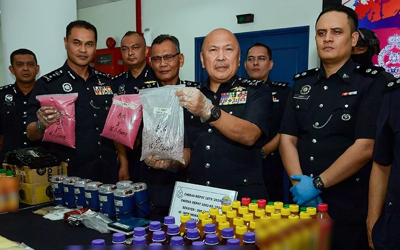 போதைப்பொருள் விநியோகிப்பு கும்பல் முறியடிப்பு