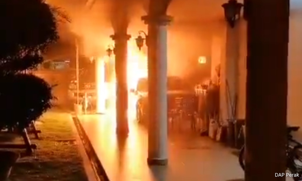 தீயிட்டவருக்கு எதிராக போலீசார் வளைவீச்சு