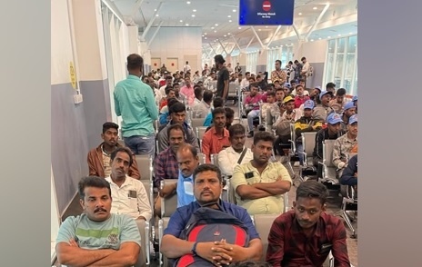 முதலாளி வரவில்லை கோலாலம்பூர் அனைத்துலக விமான நிலையத்தில் 33 இந்தியப் பிரஜைகள் பரிதவிப்பு