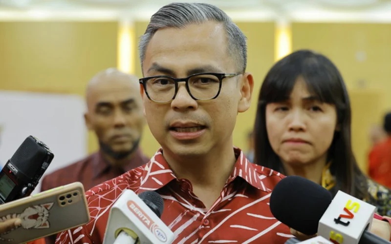 சுரேந்திரன் கட்சியை விட்டு விலகியது அவரை பொறுத்தது