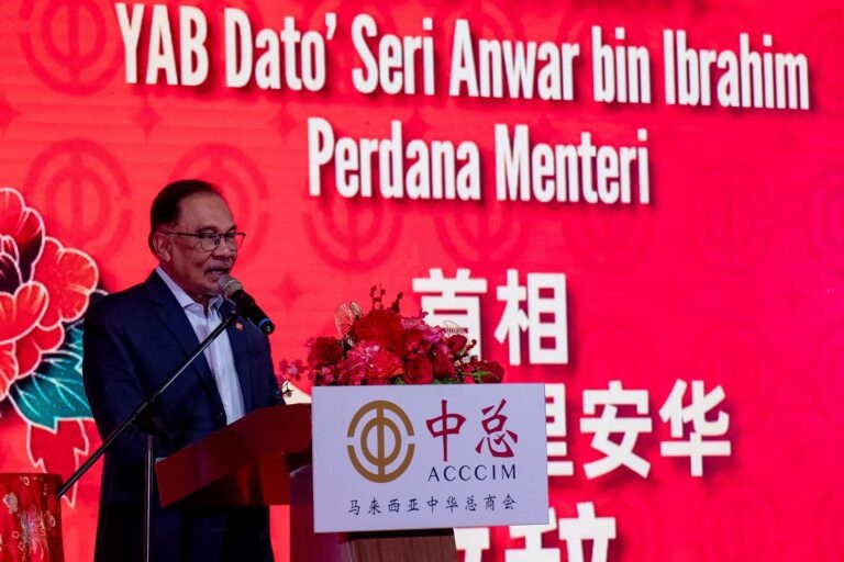 3 மாநிலங்களில் வறிய நிலையை துடைத்தொழிப்பதில் 100 விழுக்காடு வெற்றி – பிரதமர் அன்வார் பெருமிதம்