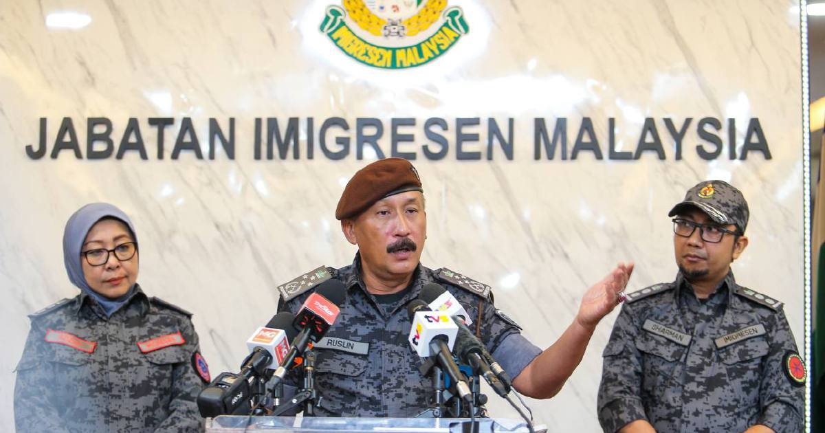 மீதமுள்ள 100 பெண் கைதிகள் இடம் மாற்றப்பட்டுள்ளனர்