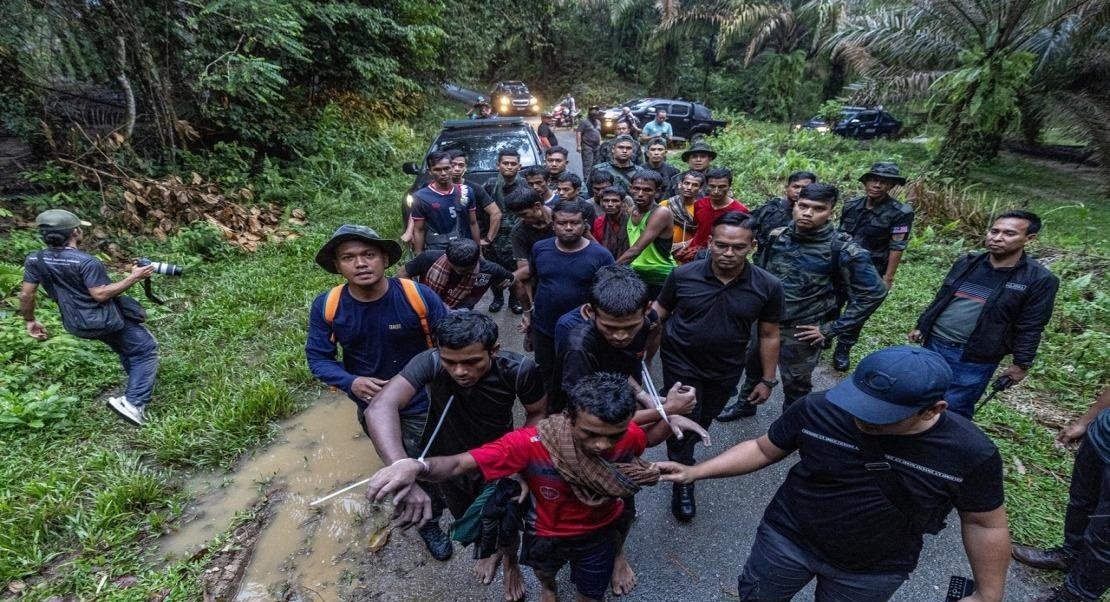 தப்பியோடிய 51 கைதிகள் பிடிக்கப்பட்டு விட்டனர்