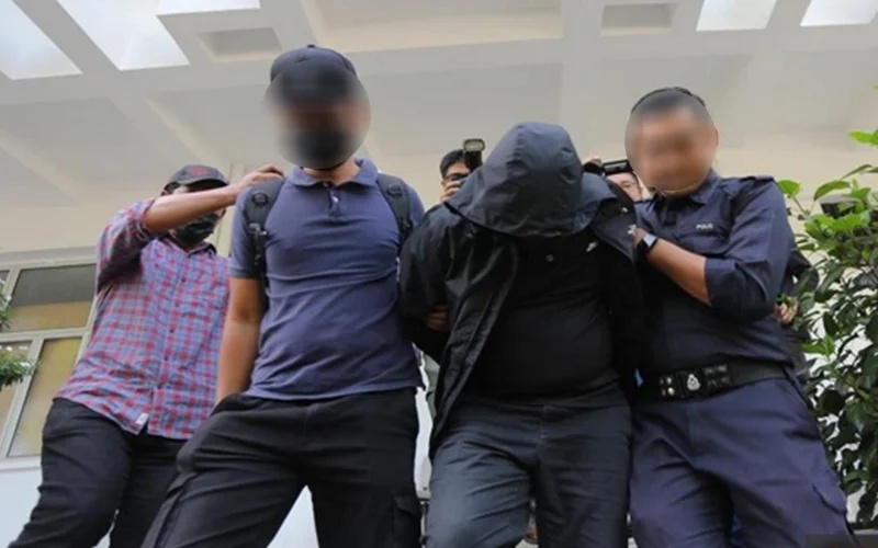 போலீஸ் சார்ஜண்ட் மீண்டும் கைது செய்யப்பட்டார்