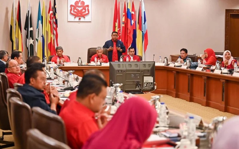 அம்னோ சிறப்பு உச்சமன்றக்கூட்டத்தை கூட்டியது