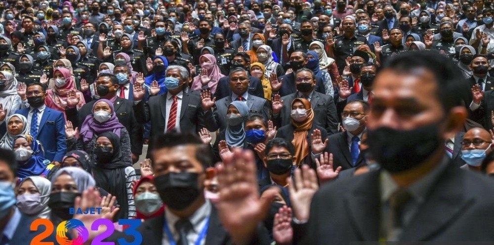 அந்நியத் தொழிலாளர்கள் வேலை செய்வதை கியூபெக்ஸ் எதிர்க்கும்