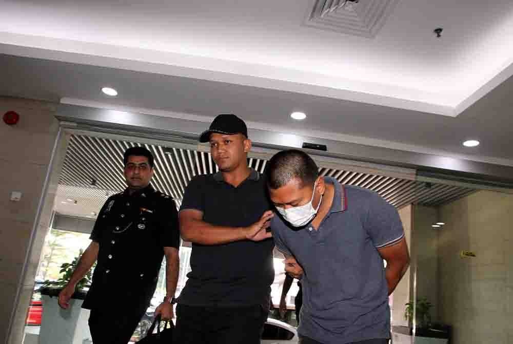 ஆடவர் மீது 20 குற்றச்சாட்டுகள் சுமத்தப்பட்டன