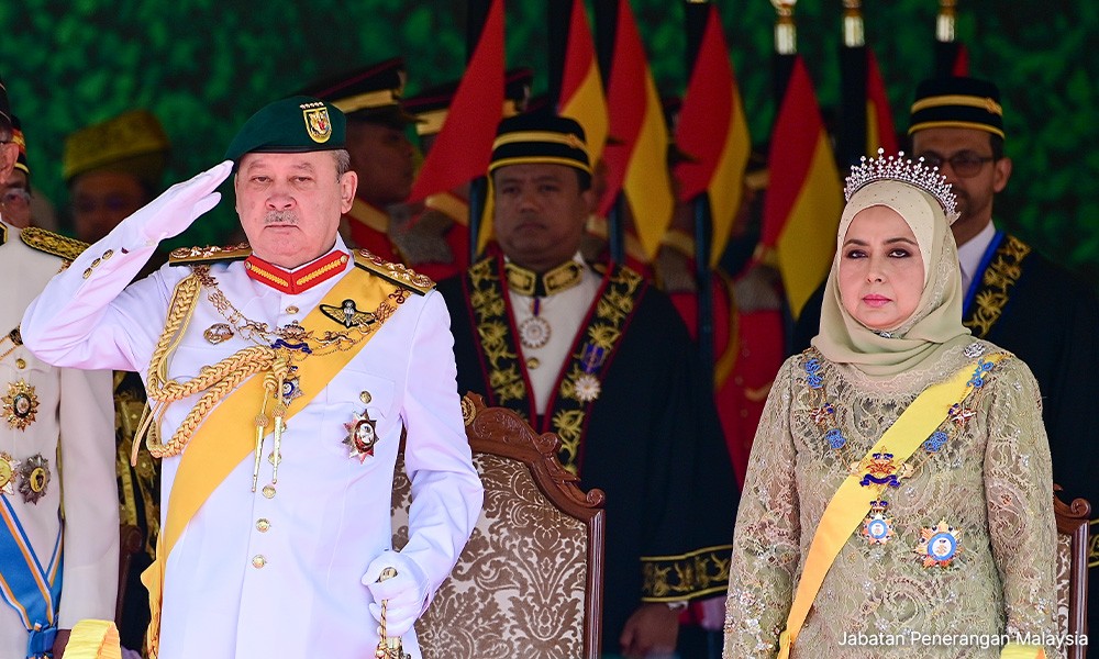 எம்.பி.க்களின் அடாவடித்தனத்தை அட​க்குவதற்கு சபா நாயகருக்கு லைசென்ஸ்