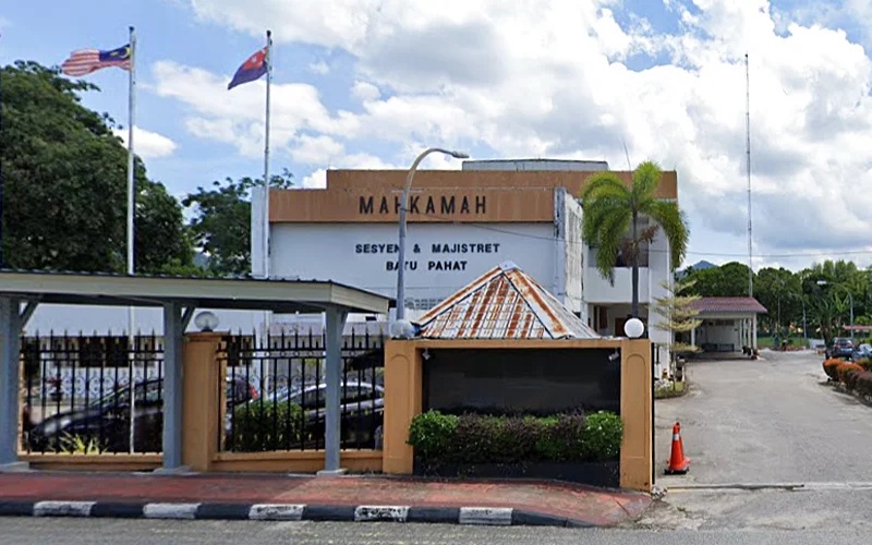 மணமகனுக்கு 6 ஆயிரம் வெள்ளி அபராரம்