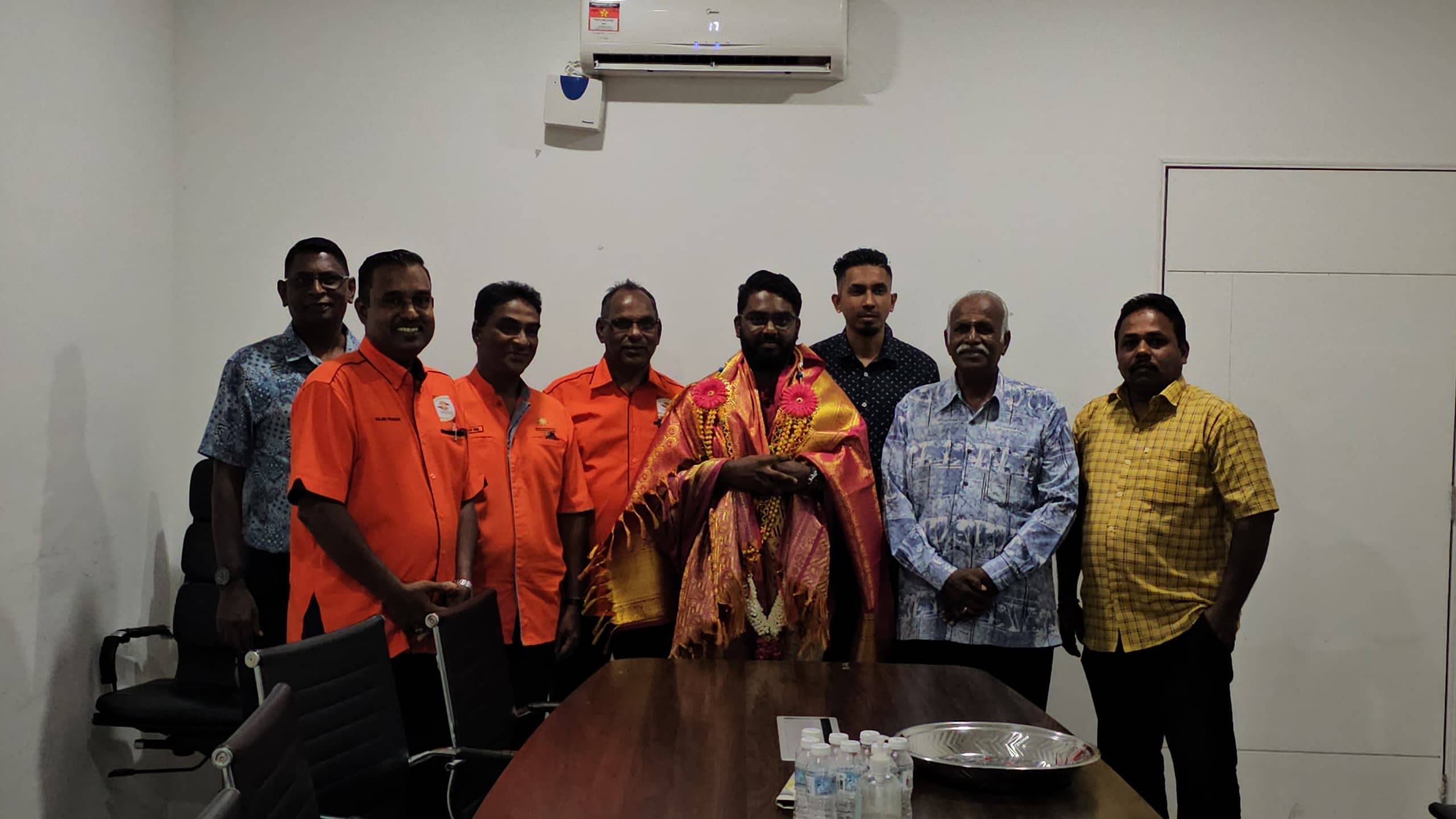 மித்ரா புதிய தலைவருக்கு வாழ்த்துகள்