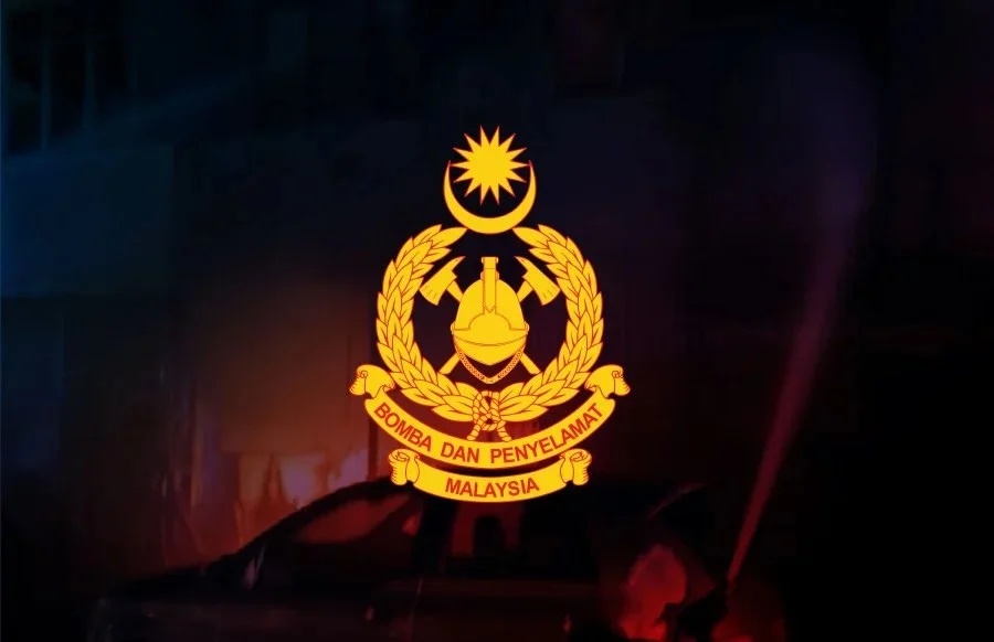 பிரபல ஆடை அணிகலனின் கடை தீயில் பாதிக்கப்பட்டன