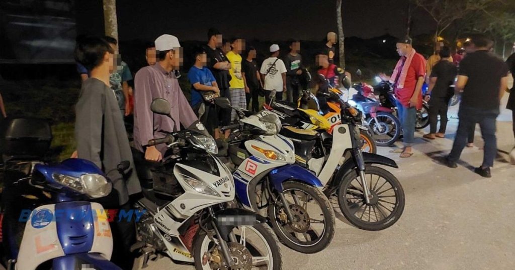 ரெம்பிட் ரமாடான்  4 மாணவர்கள் கைது