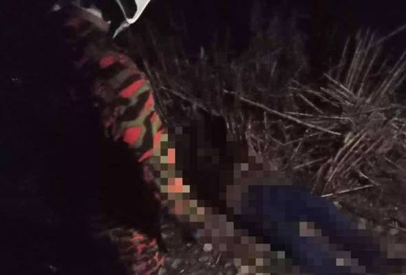 ரயில் மோதியதில் வங்காளதேசிகள் மரணம்