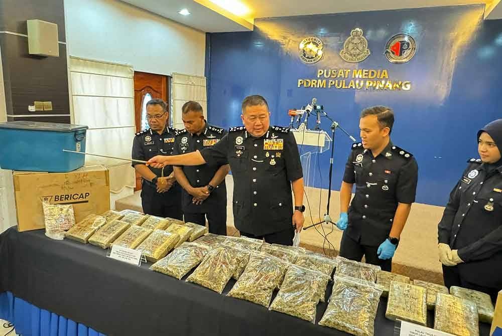 போதைப்பொருள் கடத்தல் கணவன்,மனைவி கைது