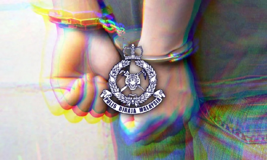 முன்னாள் போலீஸ் அதிகாரி கைது