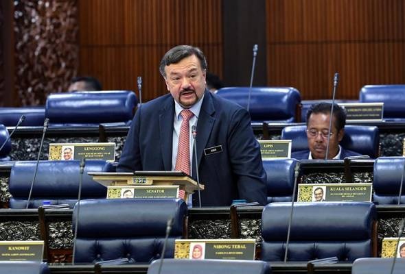 ரிங்கிட்டின் மதிப்பை நிலையாக நிர்ணயிக்கும் திட்டம் இல்லை  நிதி அமைச்சு திட்டவட்டம்