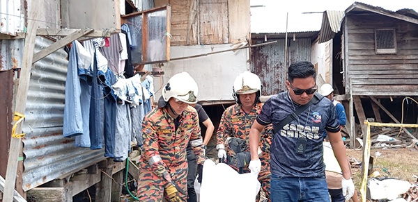 மின்சாரம் தாக்கி ஆடவர் உயிரிழந்தார்