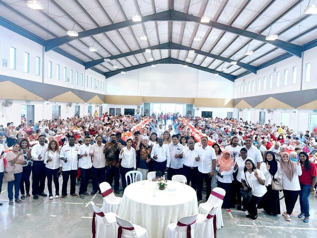 மூத்த குடிமக்களுக்கு தலா 200 வெள்ளி வழங்கப்பட்டது