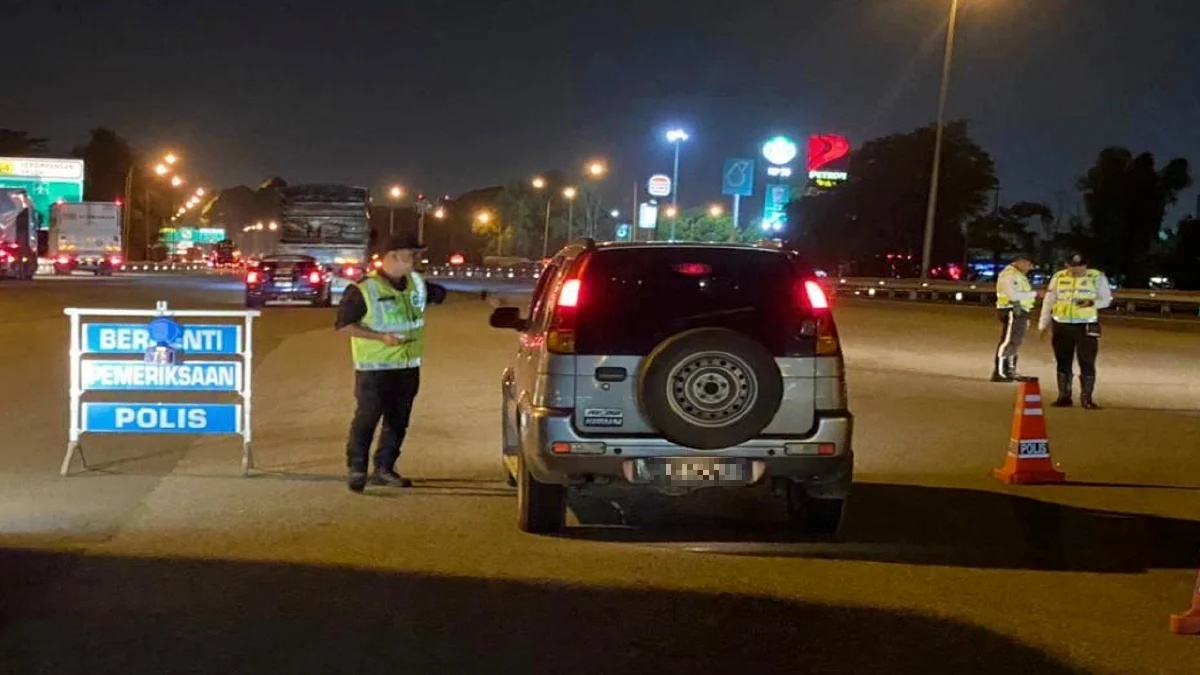 சாலை தடுப்பில் 419 சமான்கள் வெளியாக்கப்பட்டன