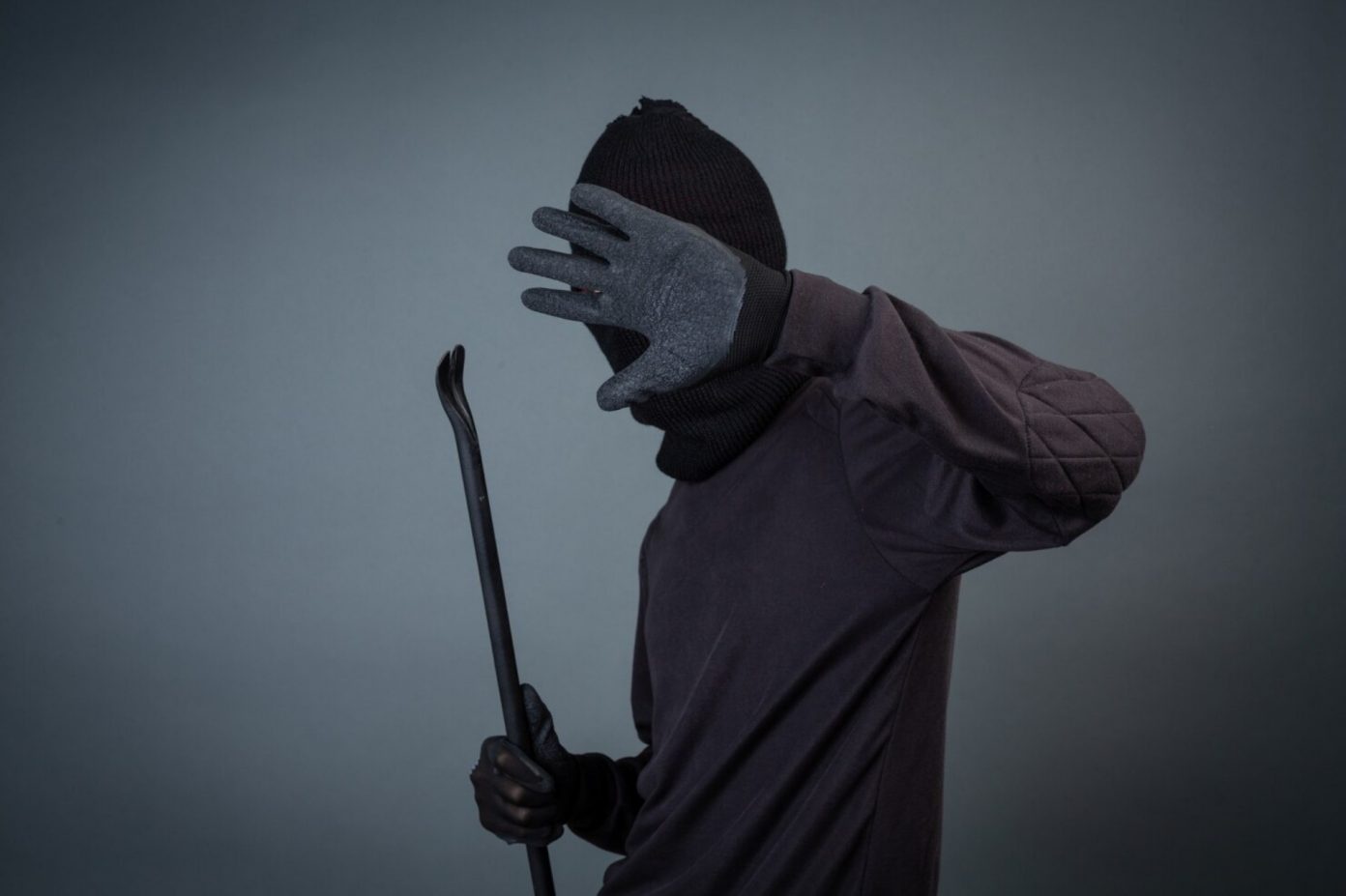 வர்த்தகப் பெண்மணிக்கு 35 லட்சம் வெள்ளி இழப்பு