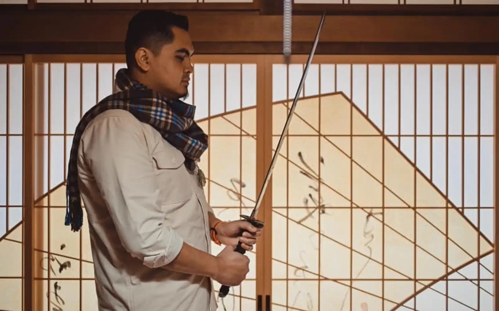 அம்னோ இளைஞர் பிரிவுத் தலைவர் மீது, நிந்தனைச் சட்டம் ஏன் பாயவில்லை