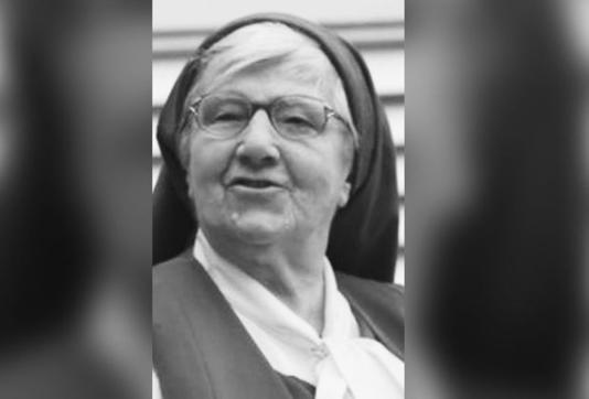 சிஸ்டர் என்டா ராயான்க்கு நூற்றுக்கு மேற்பட்டவர்கள் கண்ணீர் அஞ்சலி