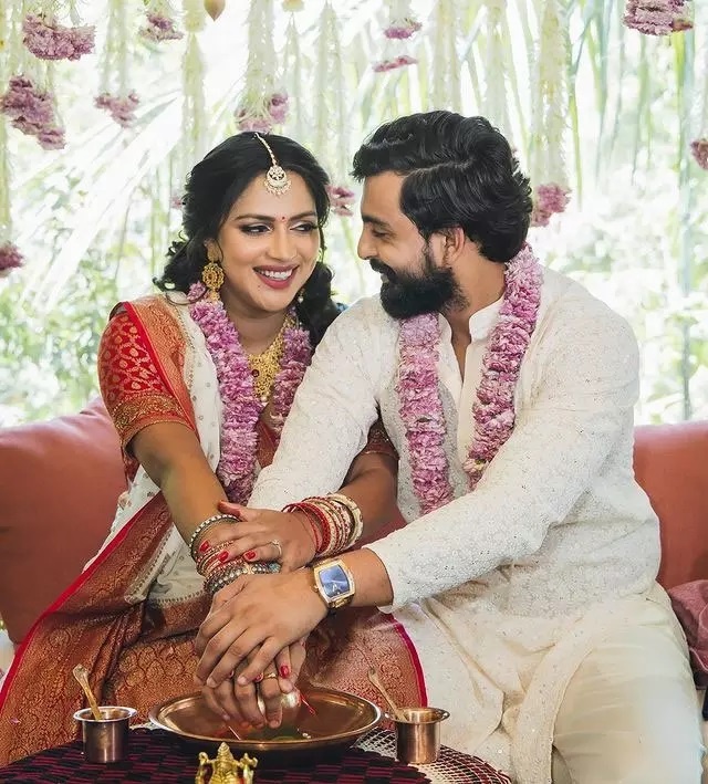 பாரம்பரிய முறைப்படி நடிகை அமலா பாலுக்கு கிராண்ட் ஆக நடந்து முடிந்த வளைகாப்பு