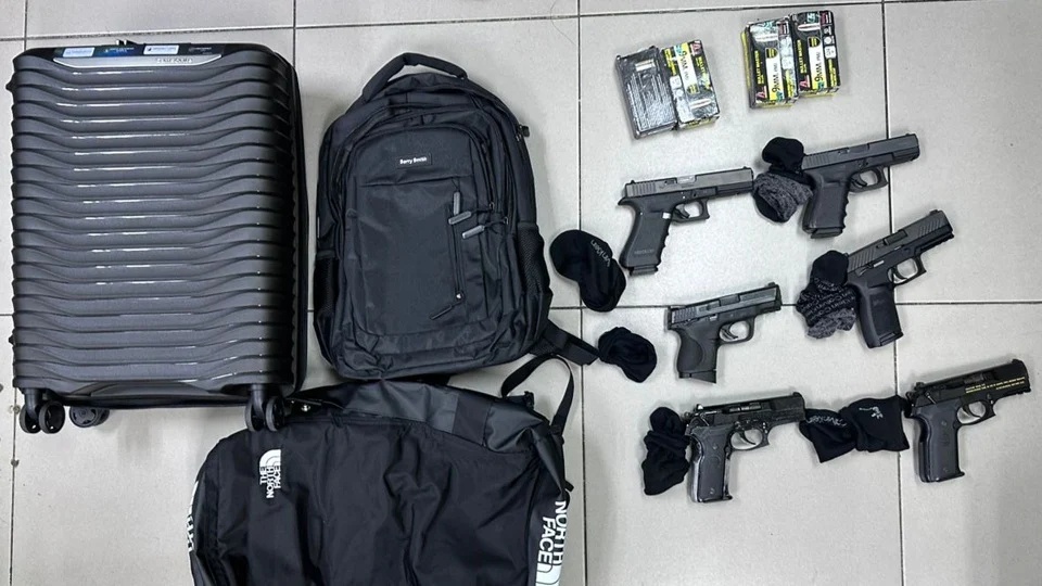 துப்பாக்கிகளுடன் பிடிபட்ட இஸ்ரேலிய பிரஜை  நாளை வெள்ளிக்கிழமை  நீதிமன்றத்தில் குற்றஞ்சாட்டப்படுவார்