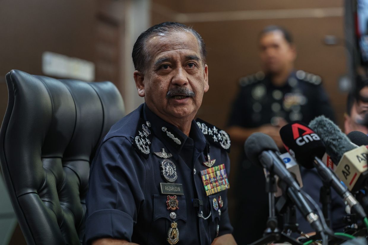 அம்னோ இளைஞர் பிரிவுத் தலைவருக்கு எதிராகஇரண்டு போலீஸ் புகார்கள்