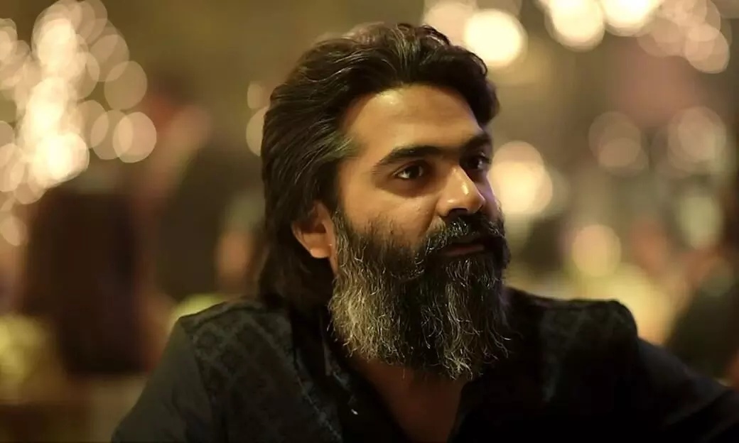 சிம்புவிற்கு சொன்ன கதையில் பிரதீப் ரங்கநாதன்?